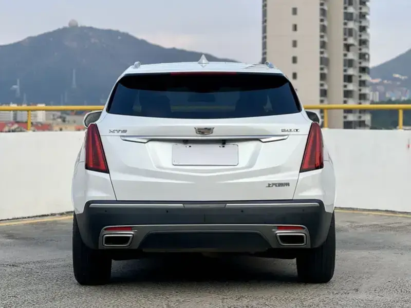 2020 Cadillac XT5 с пробегом 60 000 км