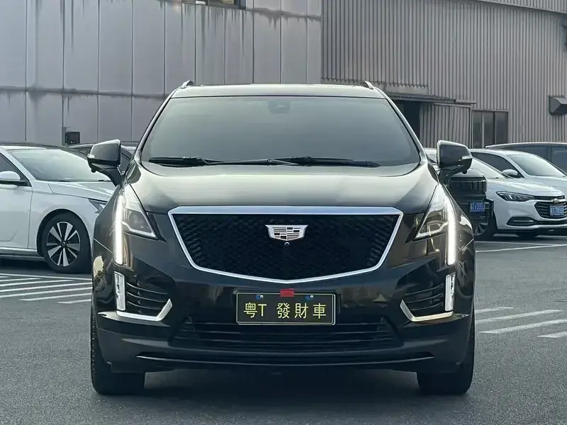 2022 Cadillac XT5 с пробегом 53 000 км