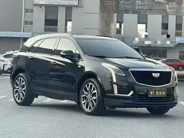 2022 Cadillac XT5 с пробегом 53 000 км