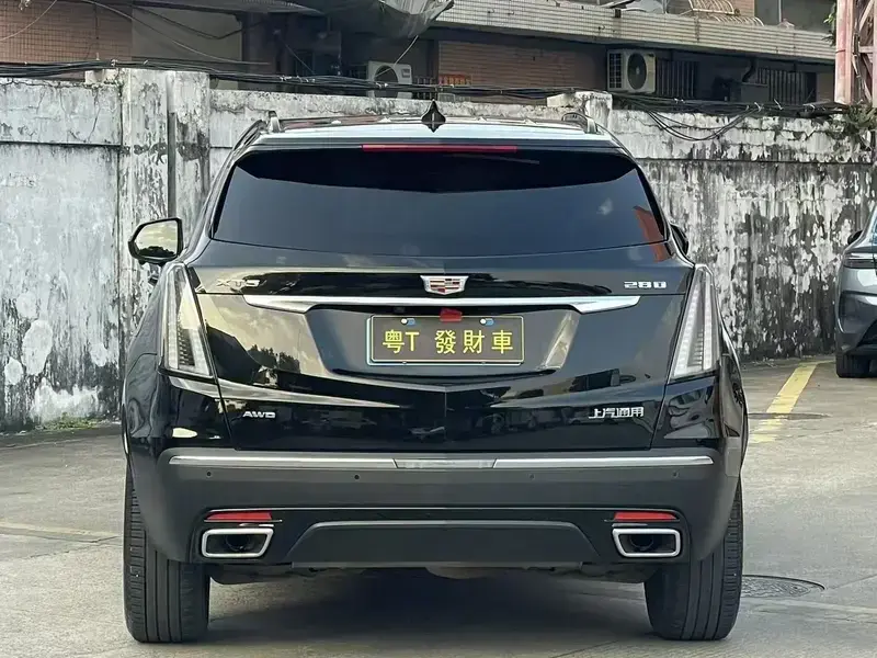 2022 Cadillac XT5 с пробегом 53 000 км