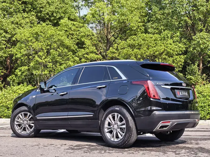 2020 Cadillac XT5 с пробегом 90 000 км