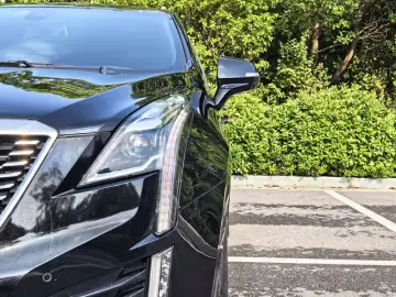 2020 Cadillac XT5 с пробегом 90 000 км