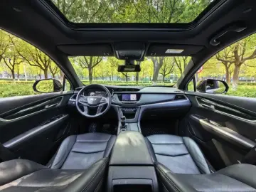 2020 Cadillac XT5 с пробегом 90 000 км