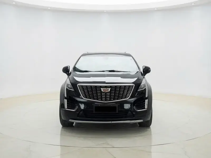 2022 Cadillac XT5 с пробегом 52 000 км