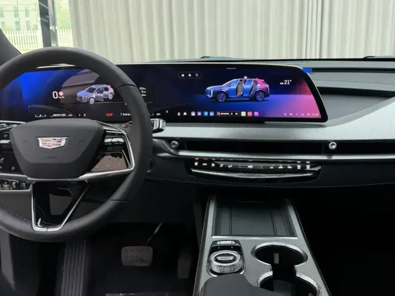 2026 Cadillac XT5 с пробегом 3 000 км