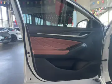 2024 Changan Eado с пробегом 23 000 км