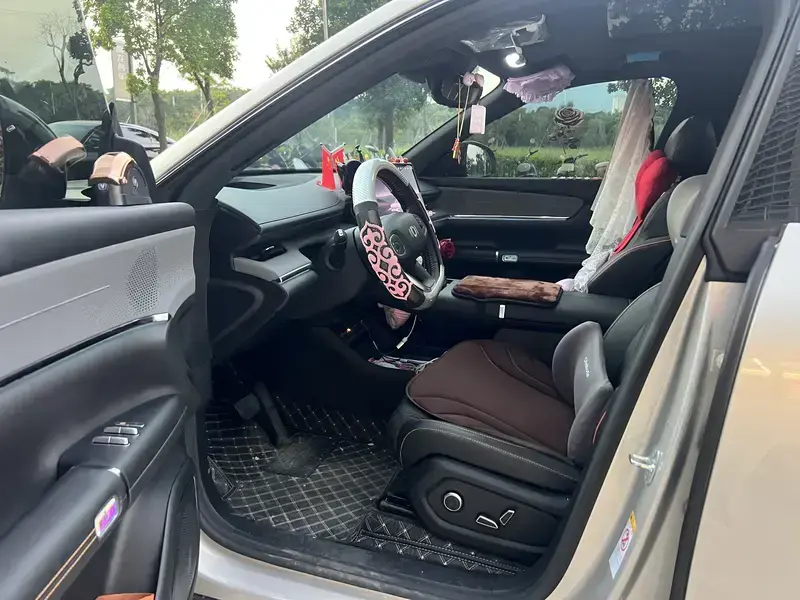 2025 Changan Qiyuan Q07 с пробегом 4 000 км