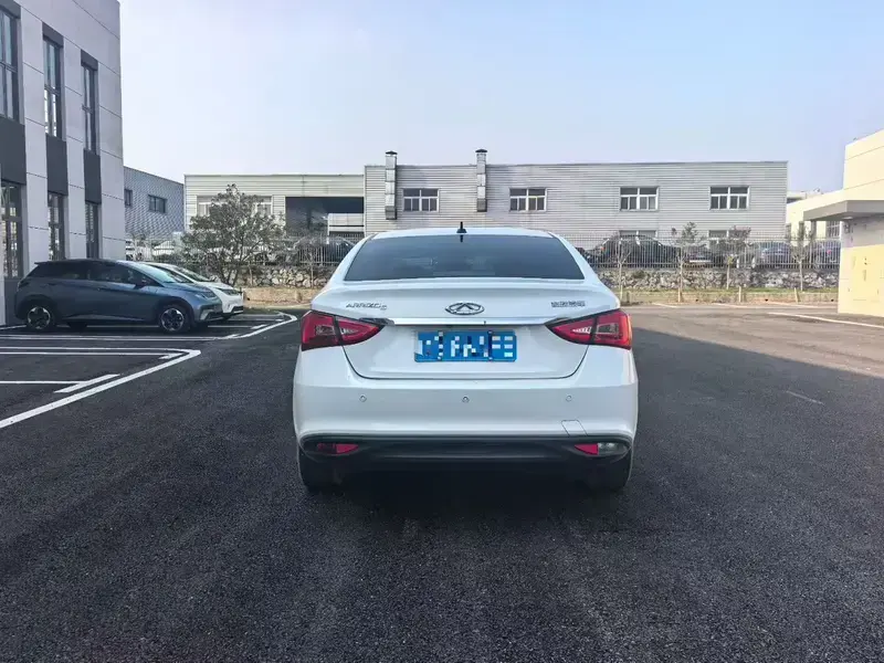 2024 Chery Arrizo 5 с пробегом 40 000 км