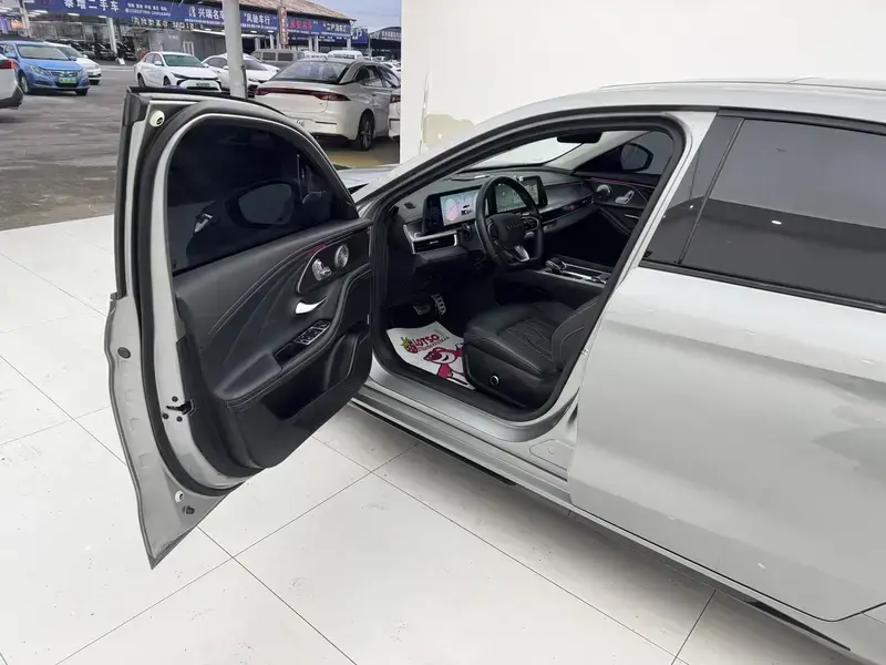 2023 Chery Arrizo 8 с пробегом 43 600 км