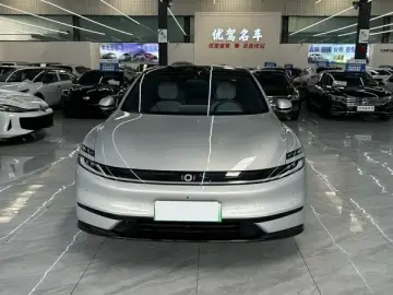 2026 Changan Qiyuan A06 с пробегом 4 000 км