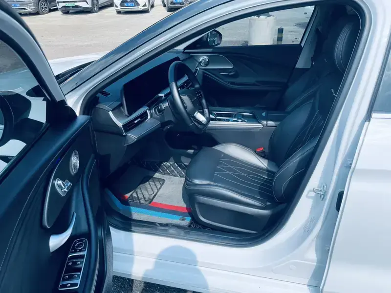 2024 Chery Arrizo 8 с пробегом 16 000 км