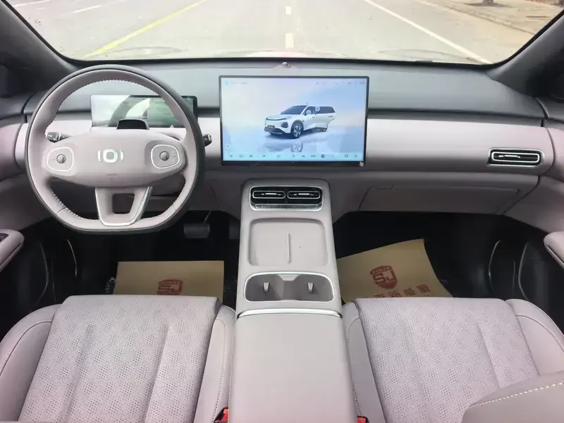 2026 Changan Qiyuan Q05 с пробегом 600 км