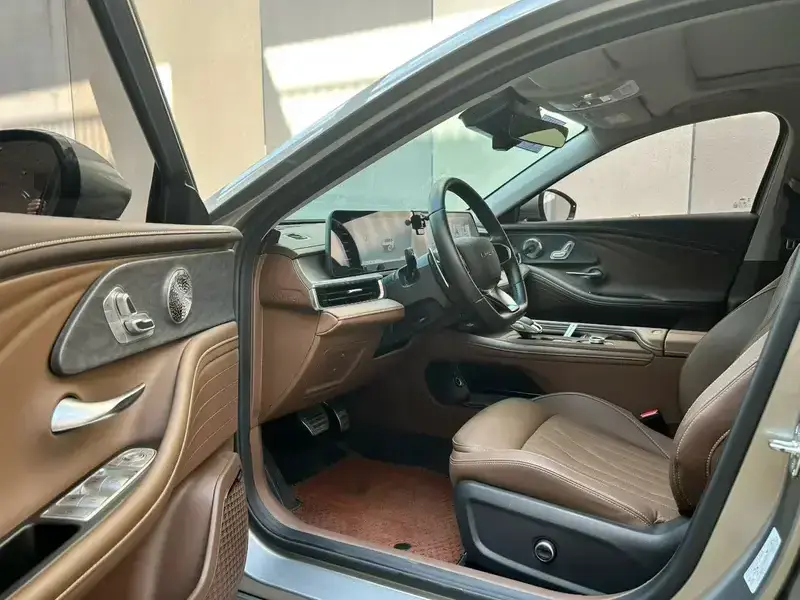 2023 Chery Arrizo 8 с пробегом 32 000 км