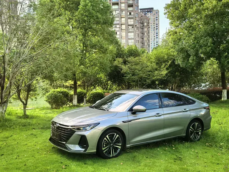 2023 Chery Arrizo 8 с пробегом 10 000 км