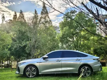 2023 Chery Arrizo 8 с пробегом 10 000 км