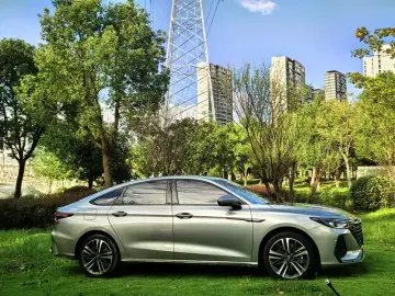 2023 Chery Arrizo 8 с пробегом 10 000 км