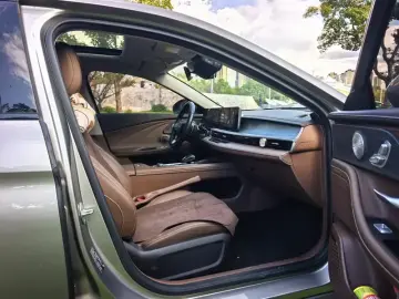 2023 Chery Arrizo 8 с пробегом 10 000 км