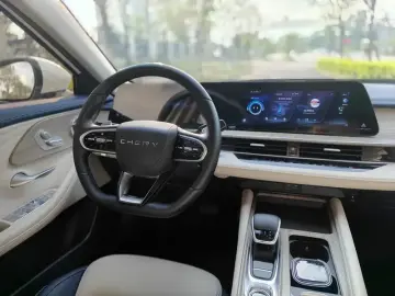 2022 Chery Arrizo 8 с пробегом 30 000 км