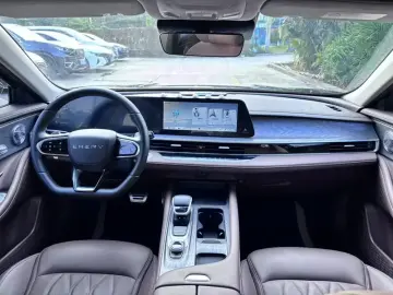 2024 Chery Arrizo 8 с пробегом 23 000 км