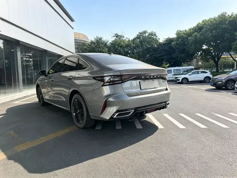 2024 Chery Arrizo 8 с пробегом 13 000 км