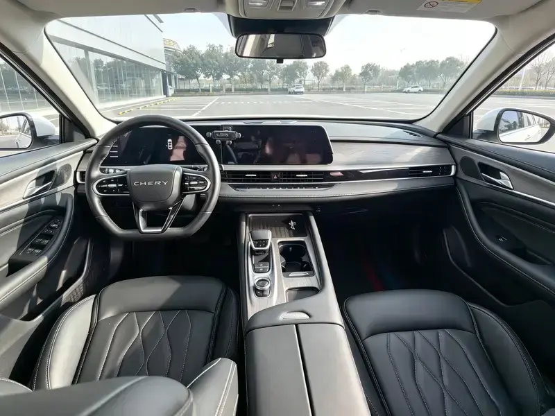 2024 Chery Arrizo 8 с пробегом 13 000 км