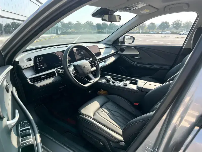 2024 Chery Arrizo 8 с пробегом 13 000 км