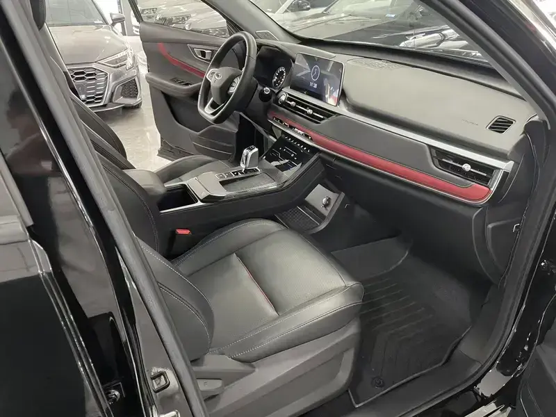 2023 Chery Tiggo 7 с пробегом 17 000 км