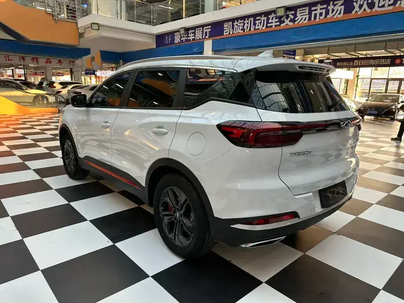 2023 Chery Tiggo 7 с пробегом 16 000 км