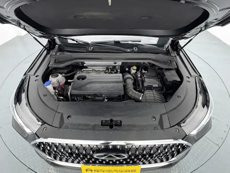2025 Chery Tiggo 8L с пробегом 5 800 км