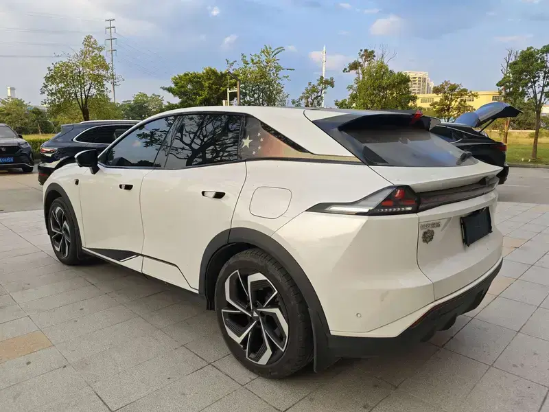 2024 Changan Deepal S07 с пробегом 32 000 км