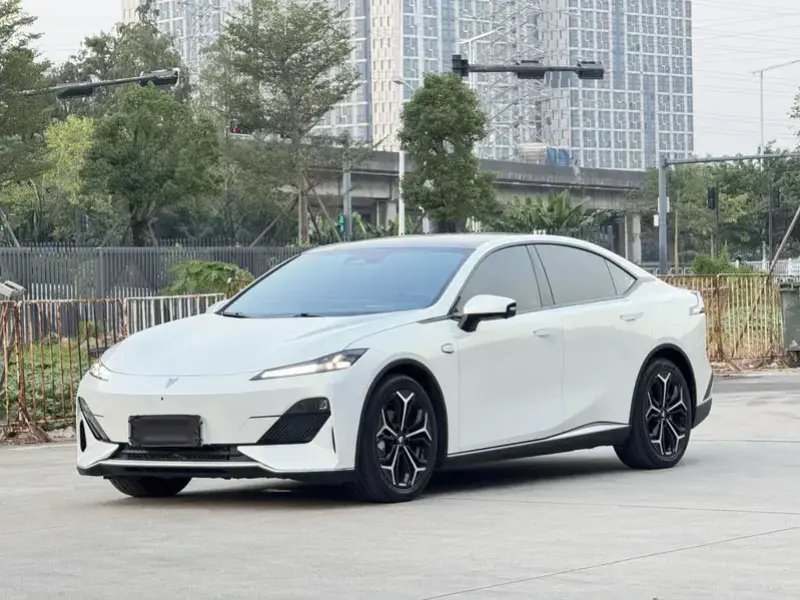 2023 Changan Deepal SL03 с пробегом 60 000 км
