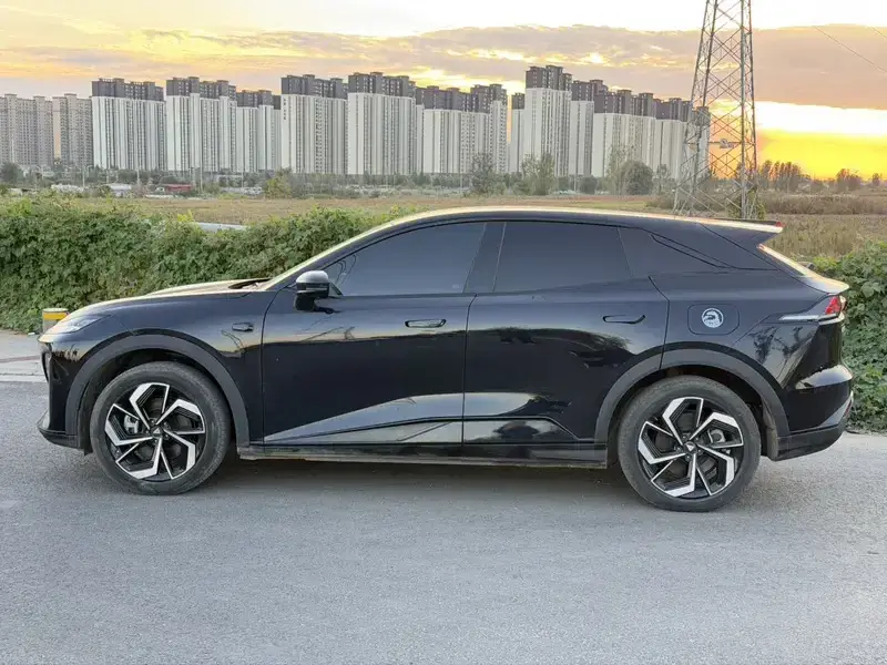 2024 Changan Deepal S07 с пробегом 21 000 км