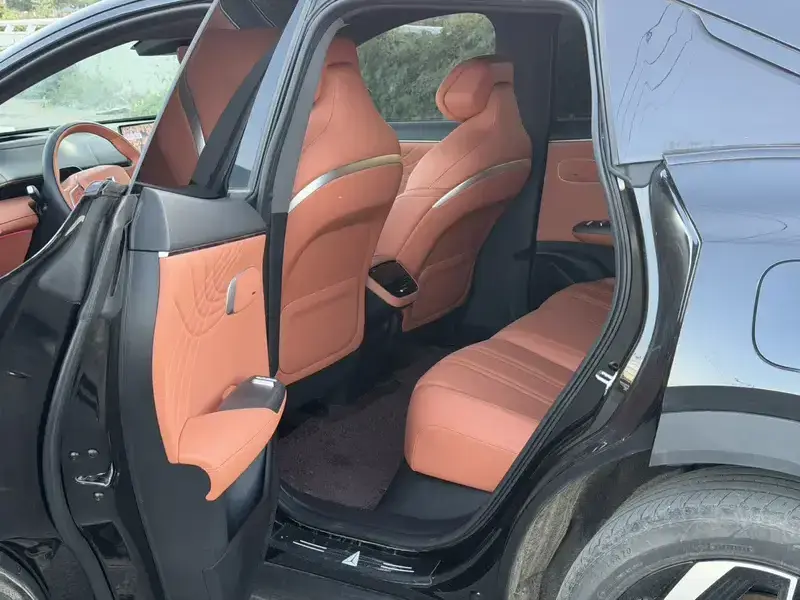 2024 Changan Deepal S07 с пробегом 21 000 км