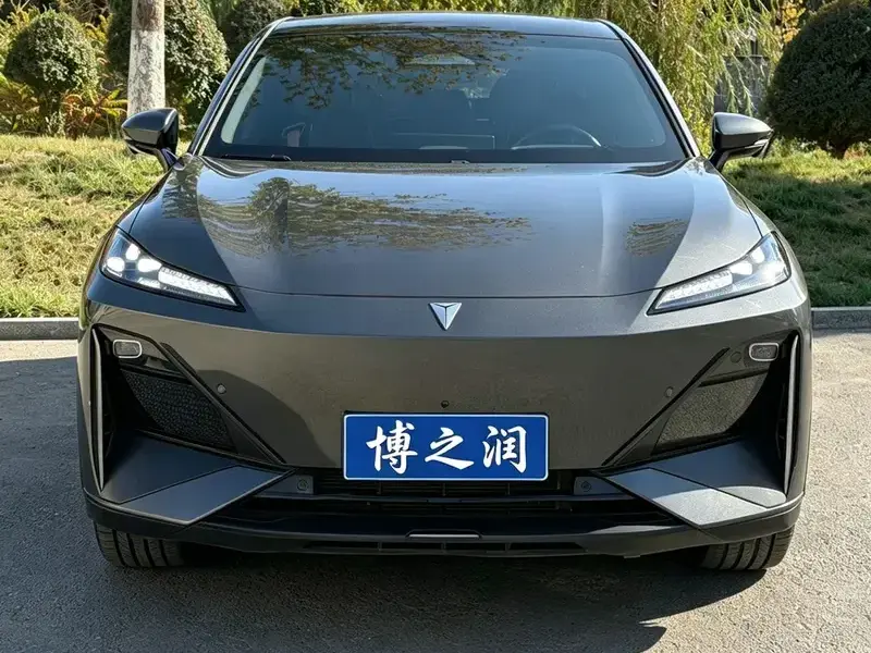 2024 Changan Deepal S07 с пробегом 50 000 км