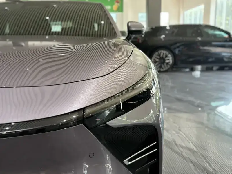 2025 Exeed Exlantix ES с пробегом 11 000 км