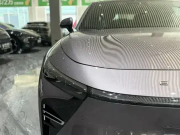 2025 Exeed Exlantix ES с пробегом 11 000 км