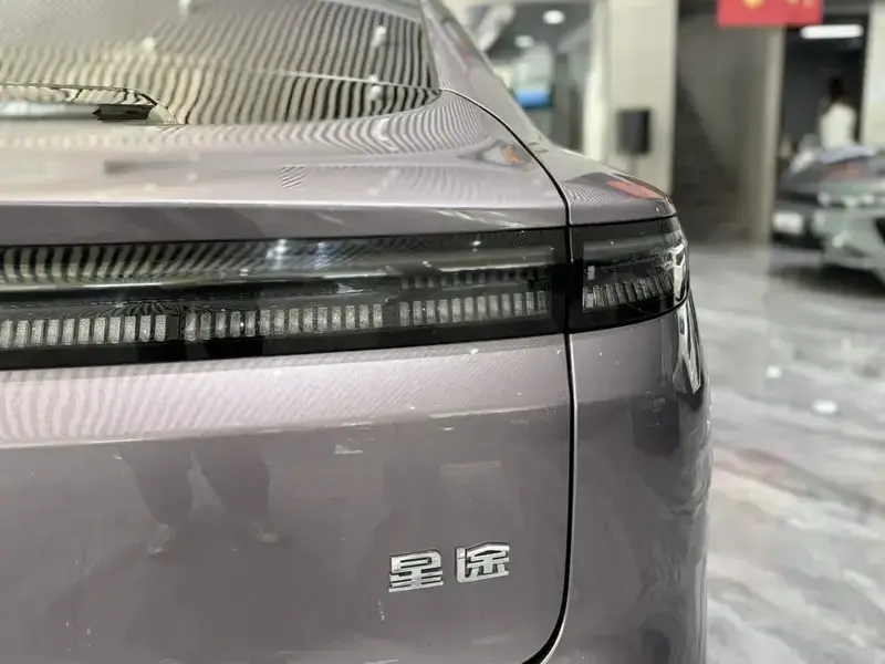 2025 Exeed Exlantix ES с пробегом 11 000 км