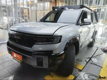 BYD FangChengBao Leopard 8