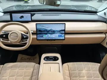 2024 Exeed Exlantix ET с пробегом 23 000 км