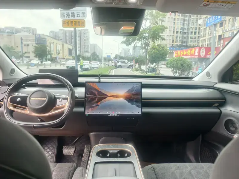 2024 Exeed Exlantix ET с пробегом 66 000 км