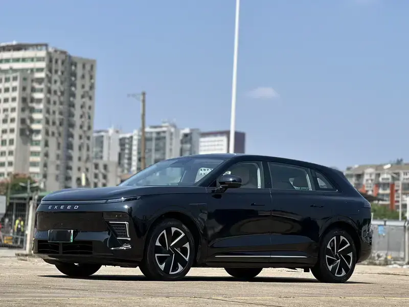 2024 Exeed Exlantix ET с пробегом 30 000 км