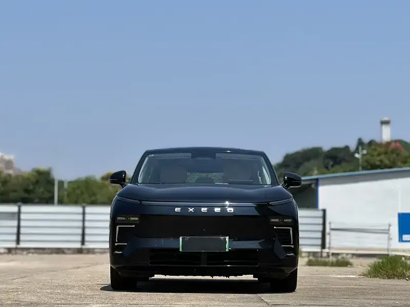 2024 Exeed Exlantix ET с пробегом 30 000 км