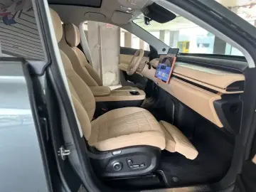 2024 Exeed Exlantix ET с пробегом 35 000 км