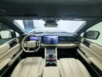 2023 BYD FangChengBao Leopard 5 с пробегом 36 200 км