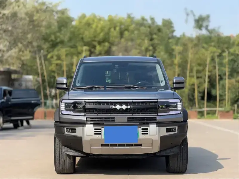 2023 BYD FangChengBao Leopard 5 с пробегом 37 000 км