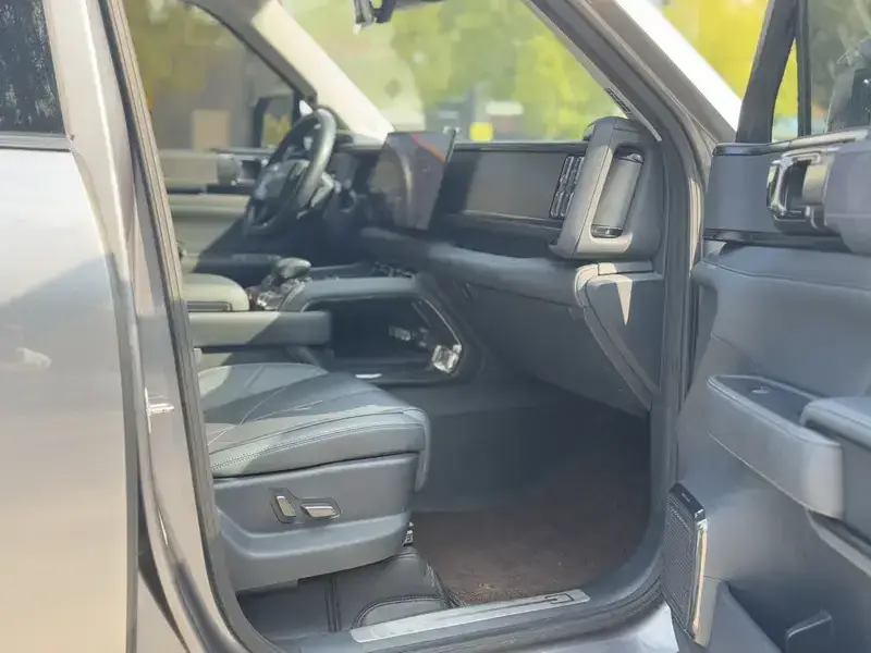 2023 BYD FangChengBao Leopard 5 с пробегом 37 000 км