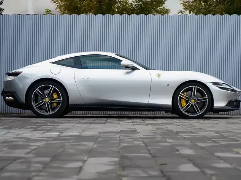 2023 Ferrari Roma с пробегом 8 200 км