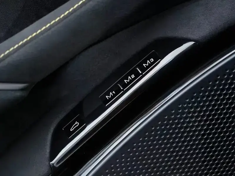 2023 Ferrari Roma с пробегом 8 200 км