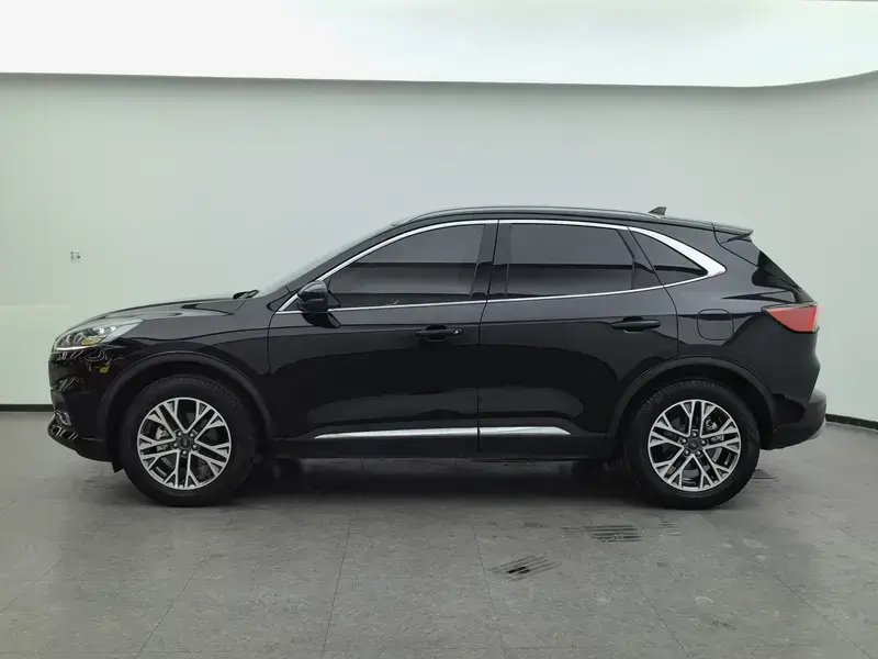 2020 Ford Escape с пробегом 36 700 км