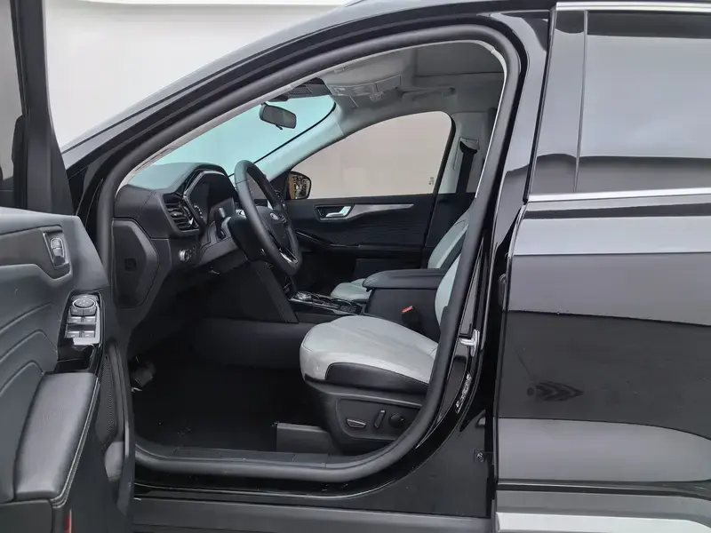 2020 Ford Escape с пробегом 36 700 км